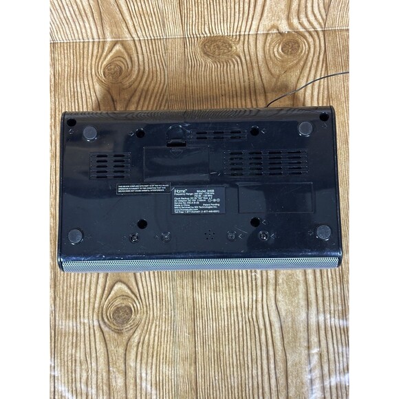 iHome 5B Docking Station Radio Clock Speaker For Parts or Repair No power supply - Picture 8 of 16